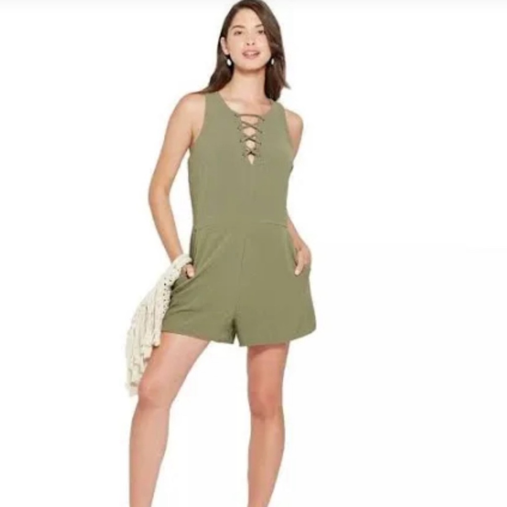 NWT-Xhilaration green sleeveless romper